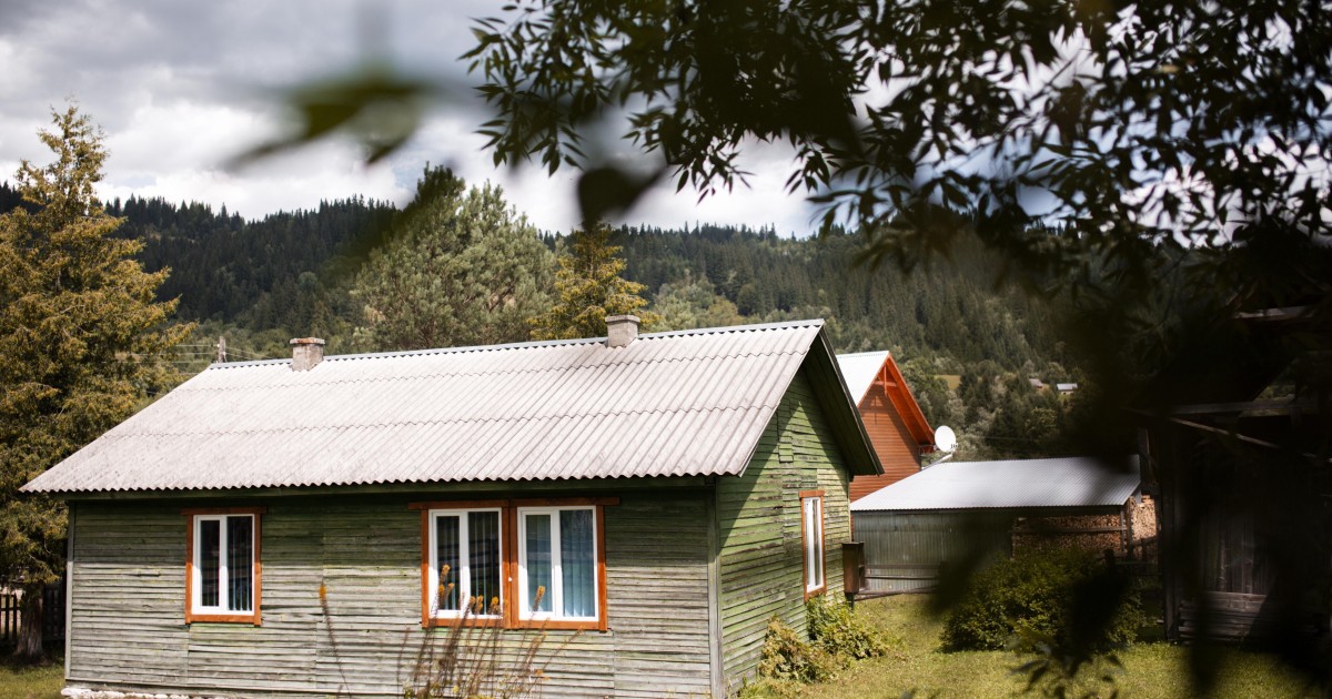 Building Your Temporary Home: Wooden Cabins for New Stand Owners in Zimbabwe