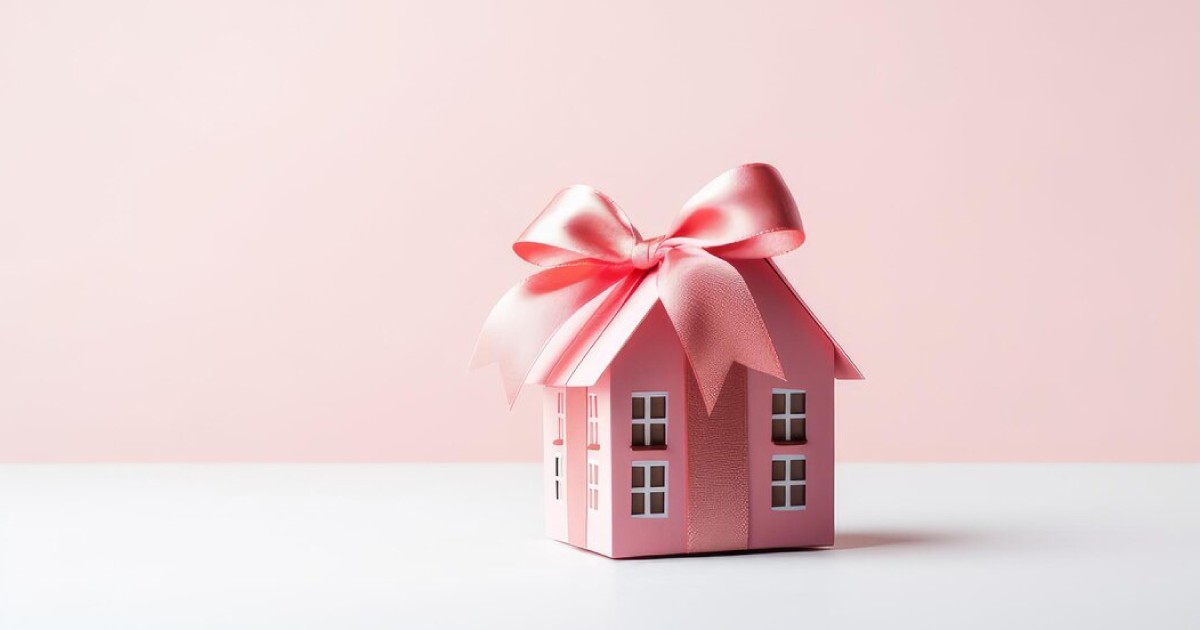 Real Estate's Role in Breast Cancer Awareness!