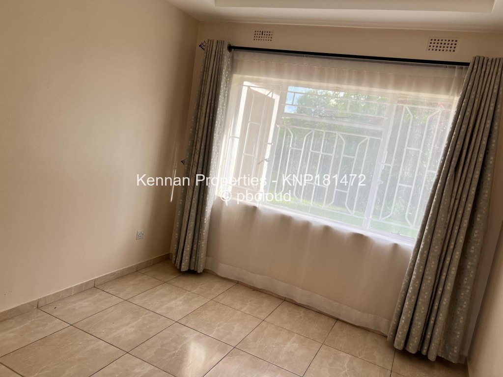 6 Bedroom House to Rent in Emerald Hill