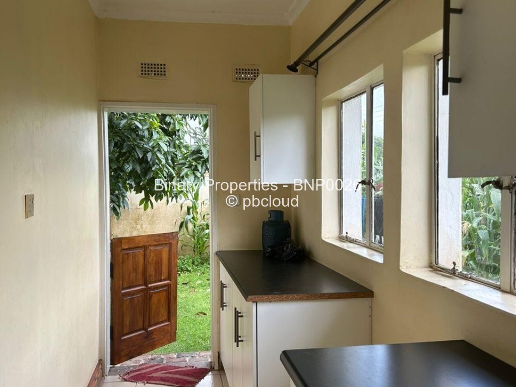 5 Bedroom House to Rent in Emerald Hill