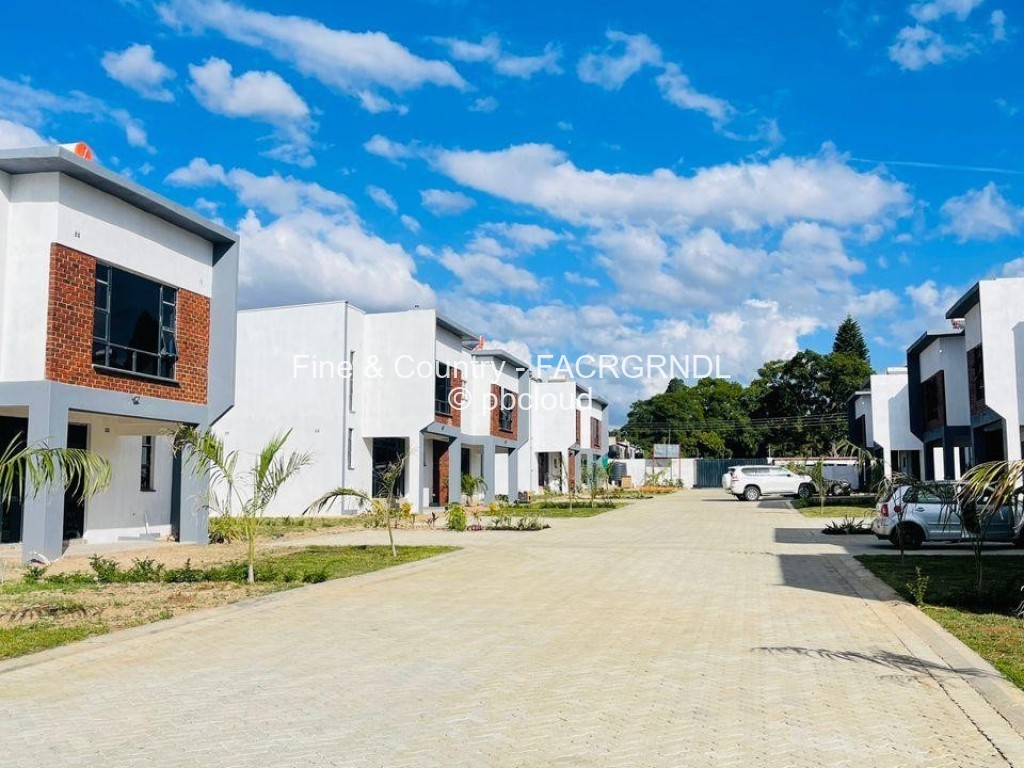 Townhouse/Complex/Cluster to Rent in Greendale