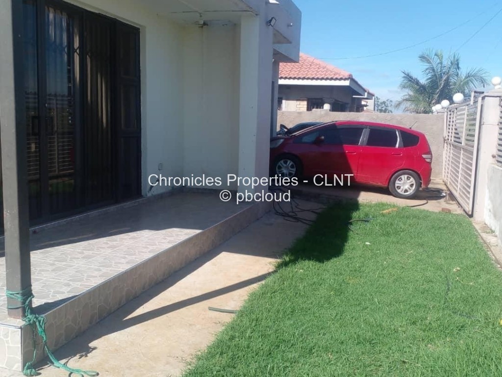 3 Bedroom House to Rent in Lenana Park