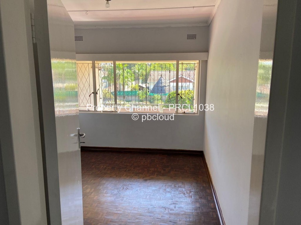 Flat/Apartment to Rent in Avondale West