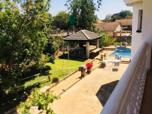 6 Bedroom House to Rent in Borrowdale West