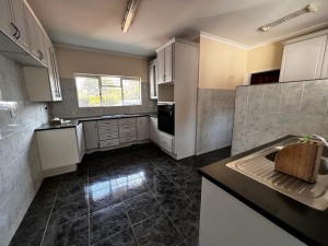 4 Bedroom House to Rent in Rolf Valley
