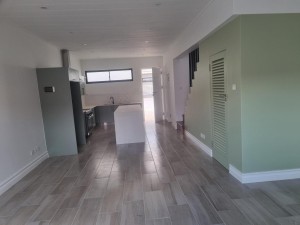 2 Bedroom Cottage/Garden Flat to Rent in Newlands