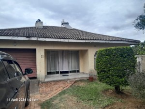 Flat/Apartment to Rent in Bluff Hill