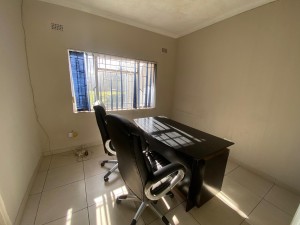 Commercial Property to Rent in Bluff Hill
