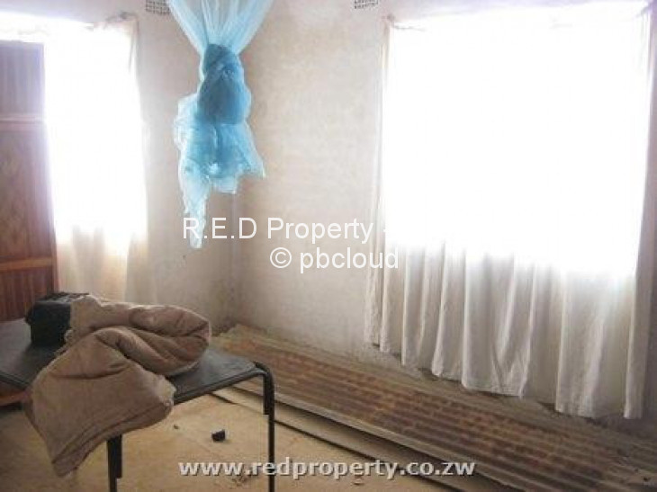 3 Bedroom House for Sale in Rangemore, Bulawayo
