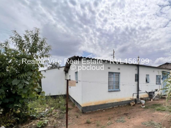 4 Bedroom House for Sale in Mkoba, Gweru