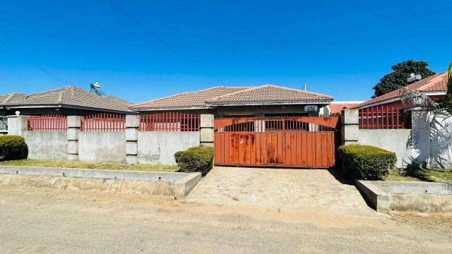 3 Bedroom House to Rent in Madokero Estates